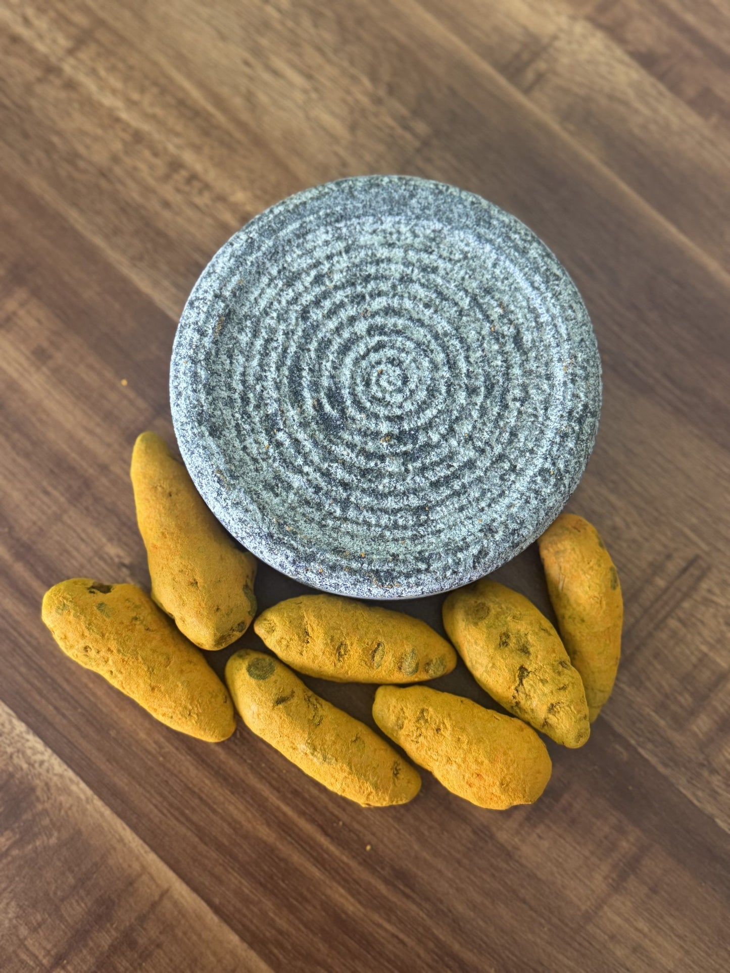 Traditional Round Stone Grinder Small and Manjal(100g)
